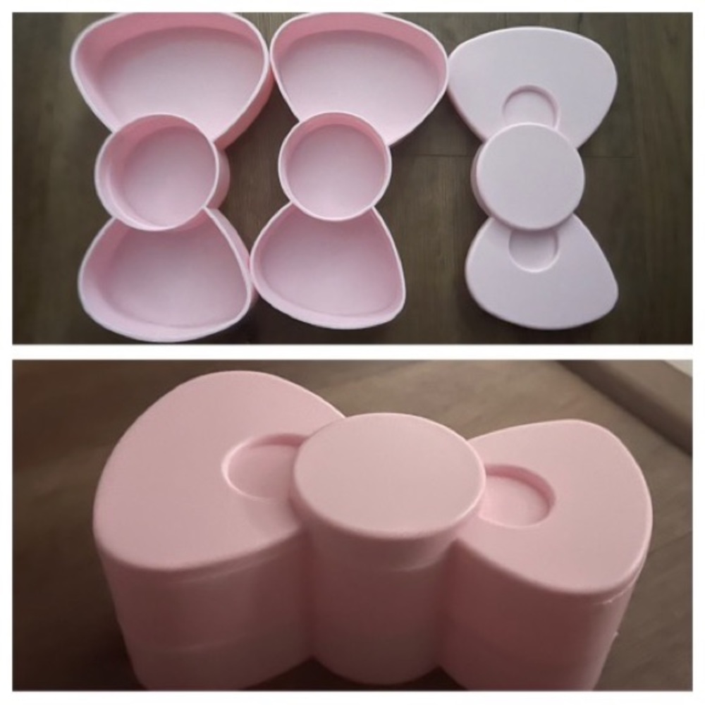 HELLO KITTY-NWOT Classic Pink Bow Storage Container